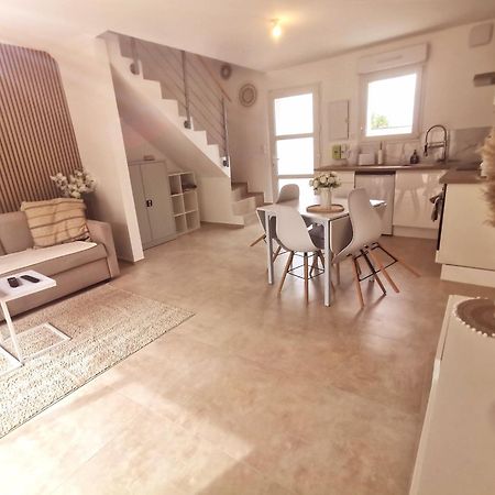 Appartamento Magnifique Duplex Neuf Parking Et Terrasse Dole Esterno foto